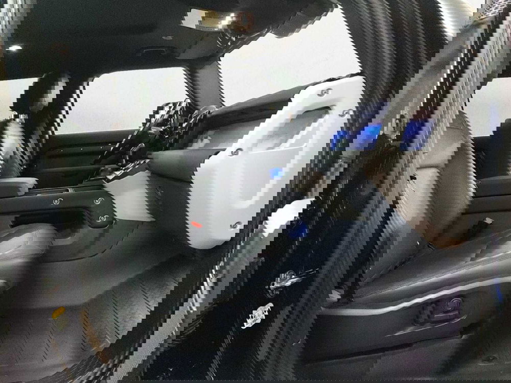 Land Rover Defender usata a Perugia (4)