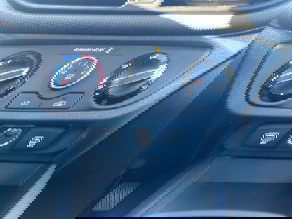 Hyundai i10 nuova a Latina (18)