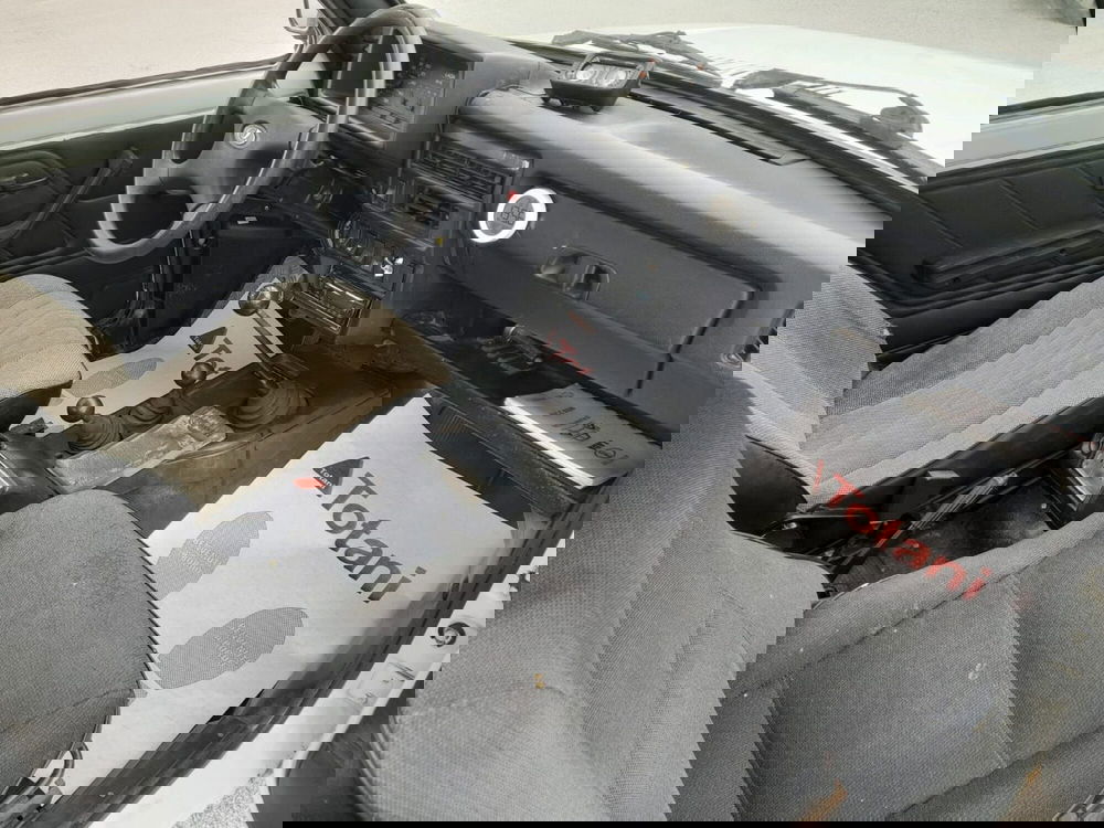 Lada Niva usata a L'Aquila (12)