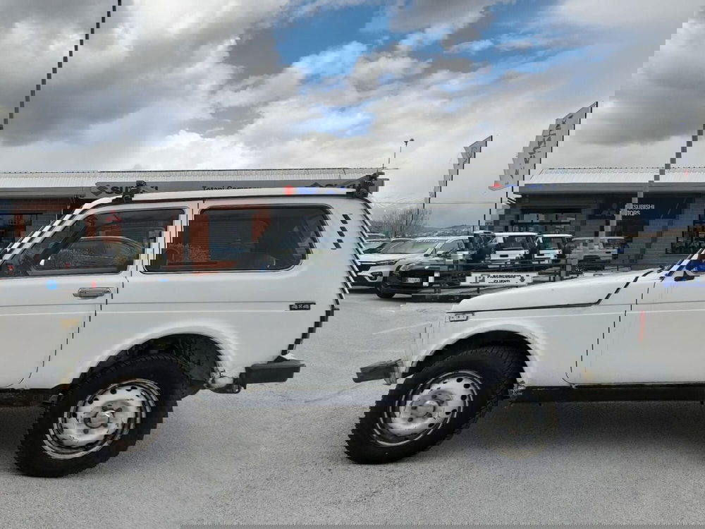 Lada Niva usata a L'Aquila (3)