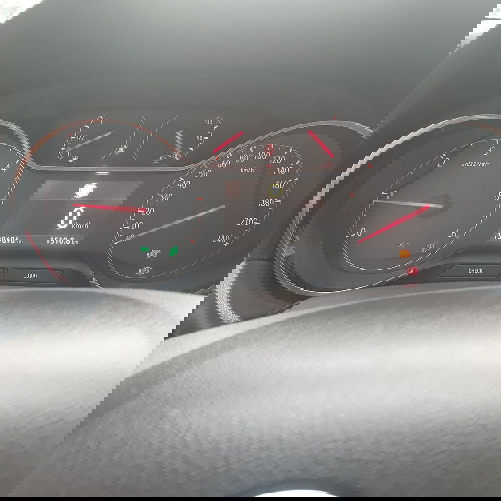 Opel Grandland X usata a Padova (16)