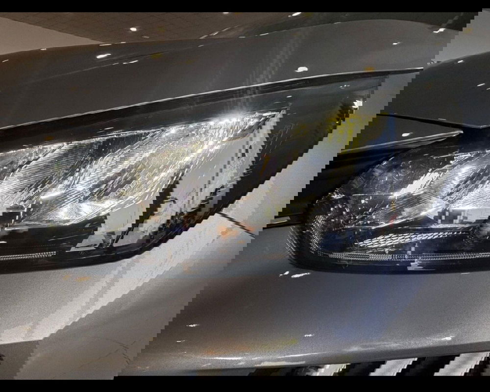 Peugeot 208 nuova a Alessandria (12)