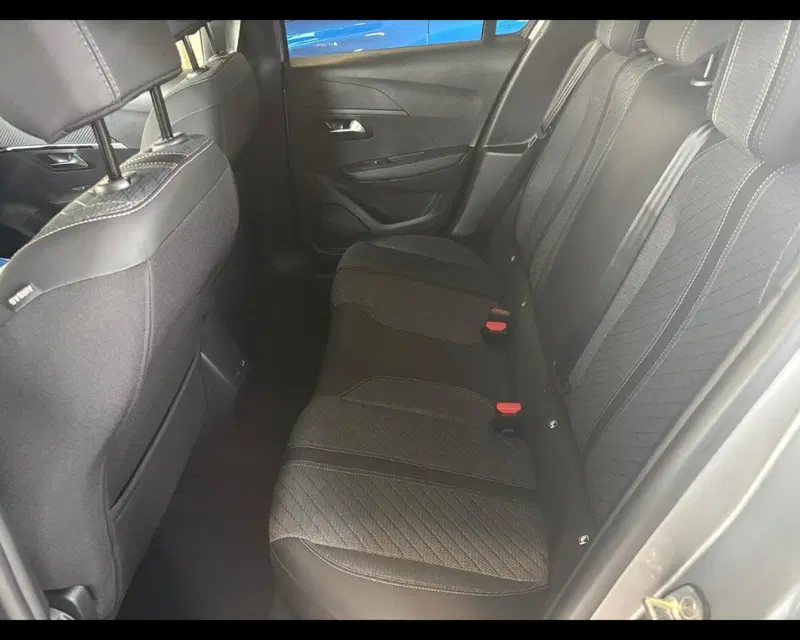 Peugeot 208 nuova a Alessandria (19)