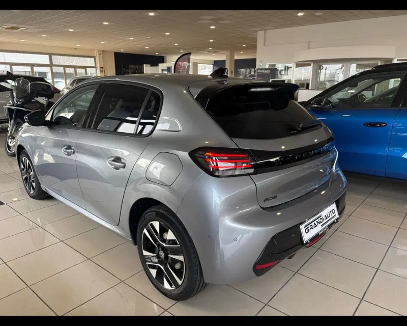 Peugeot 208 nuova a Alessandria (6)
