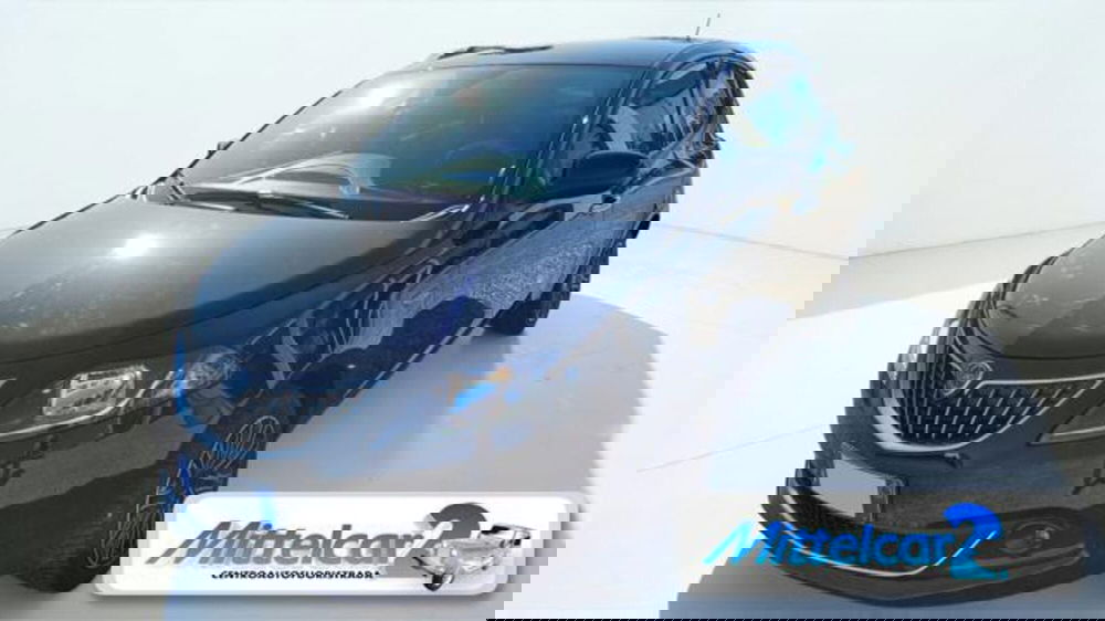 Lancia Ypsilon usata a Udine