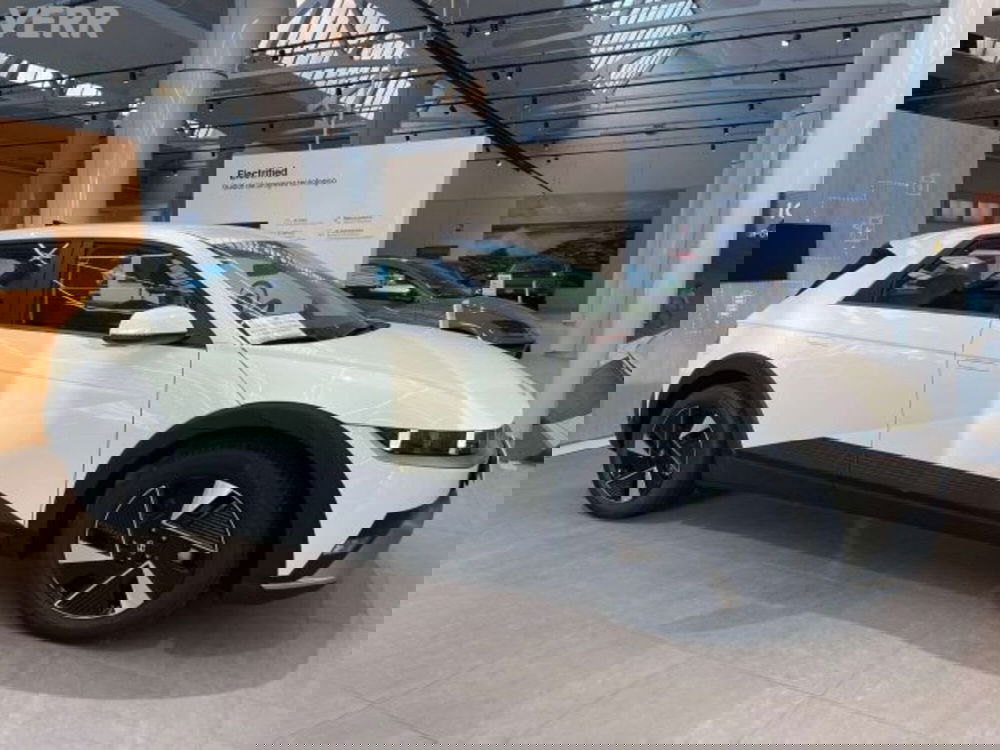 Hyundai Ioniq 5 nuova a Milano (7)