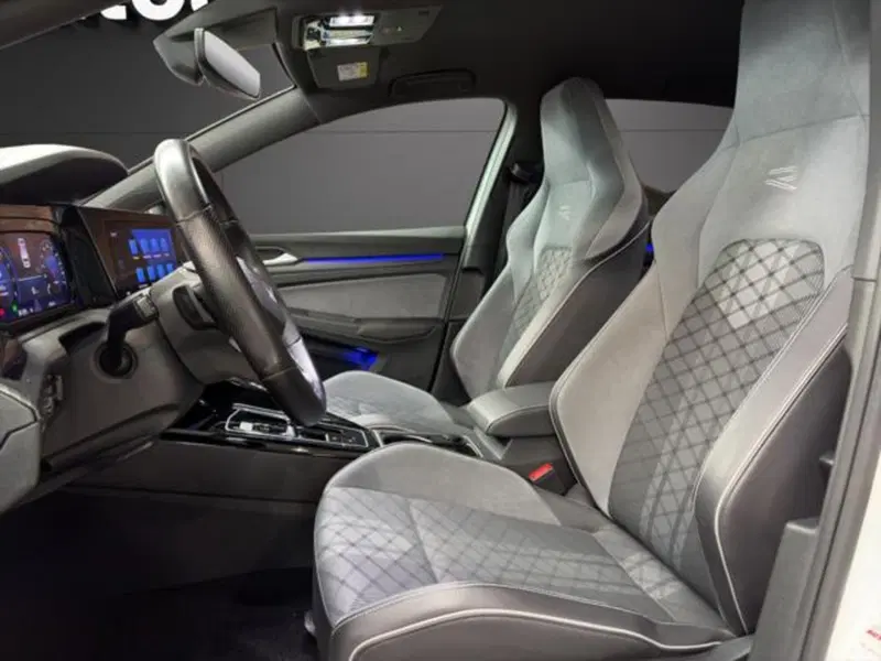 Volkswagen Golf Variant usata a Milano (11)