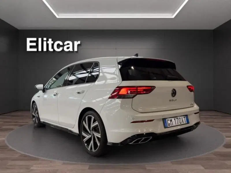 Volkswagen Golf Variant usata a Milano (6)