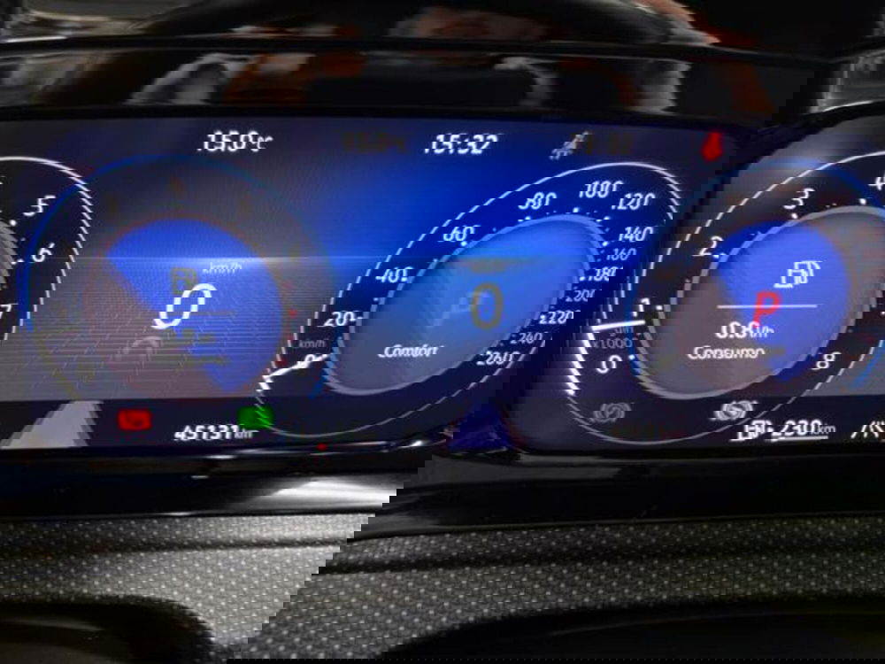 Volkswagen Golf Variant usata a Milano (7)