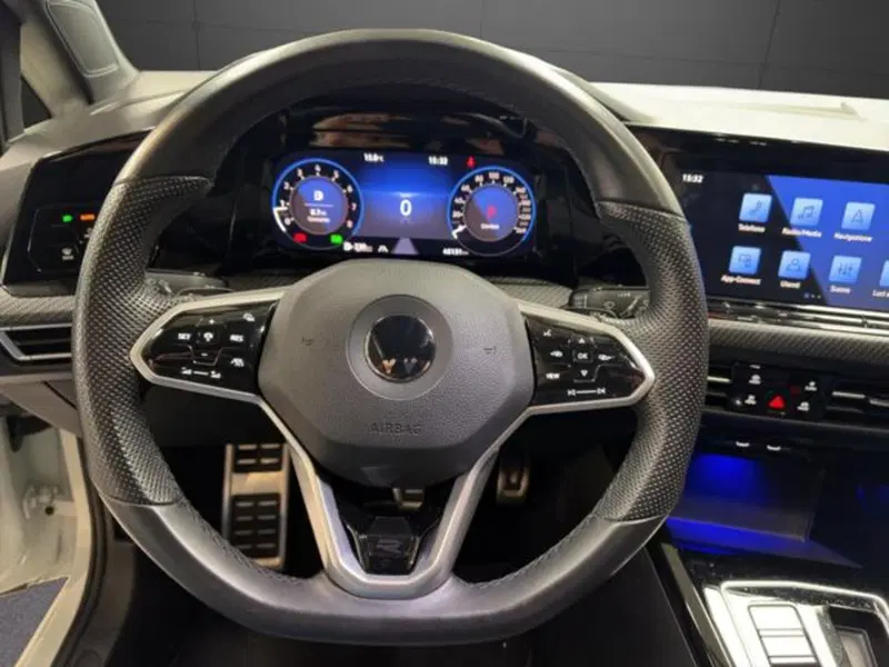 Volkswagen Golf Variant usata a Milano (8)