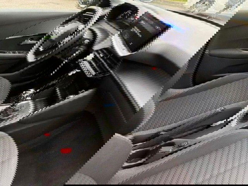 Peugeot 208 usata a Milano (10)