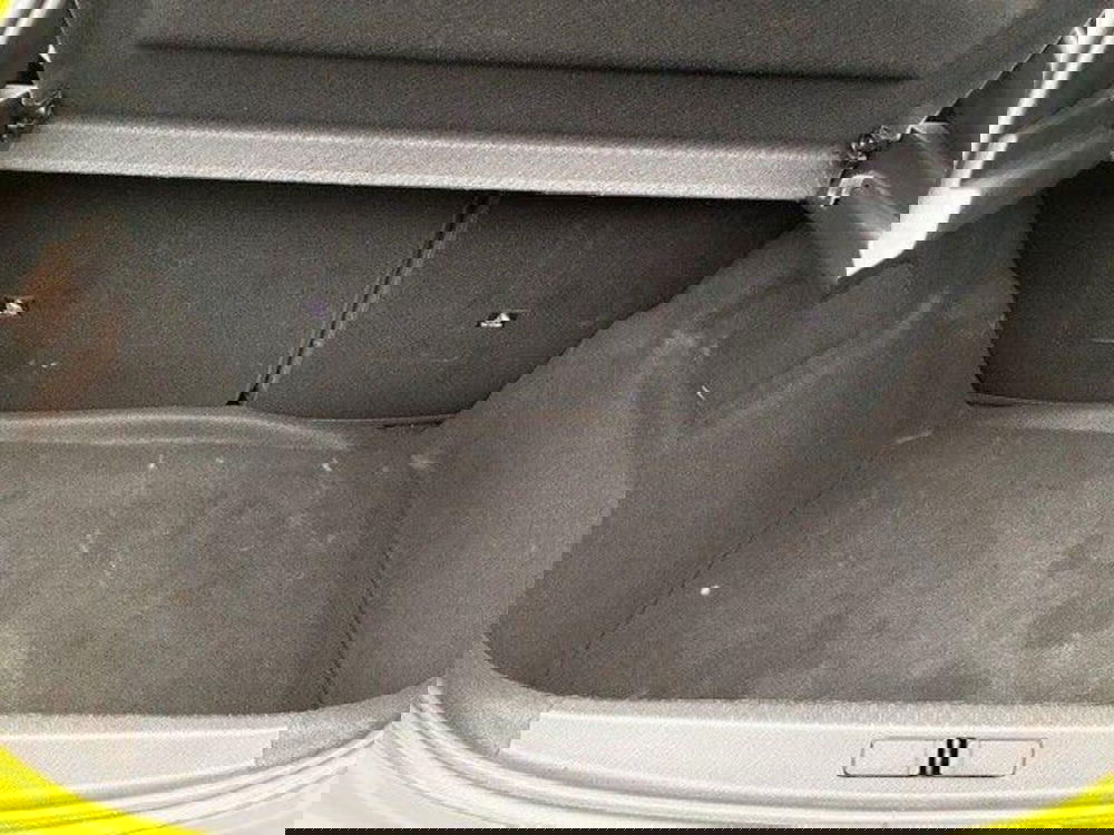 Peugeot 208 usata a Milano (9)