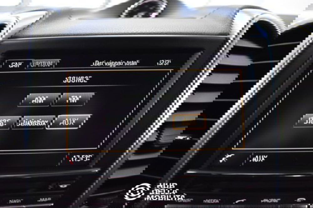 Porsche Cayenne usata a Perugia (18)