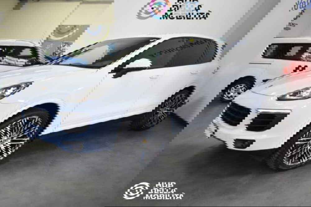 Porsche Cayenne usata a Perugia (3)