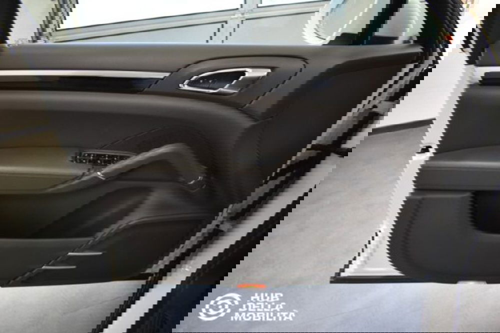 Porsche Cayenne usata a Perugia (7)