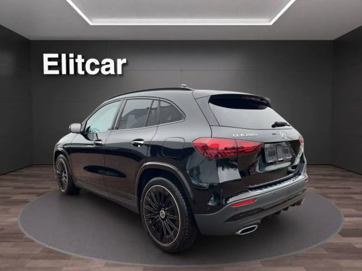 Mercedes-Benz GLA SUV usata a Novara (3)