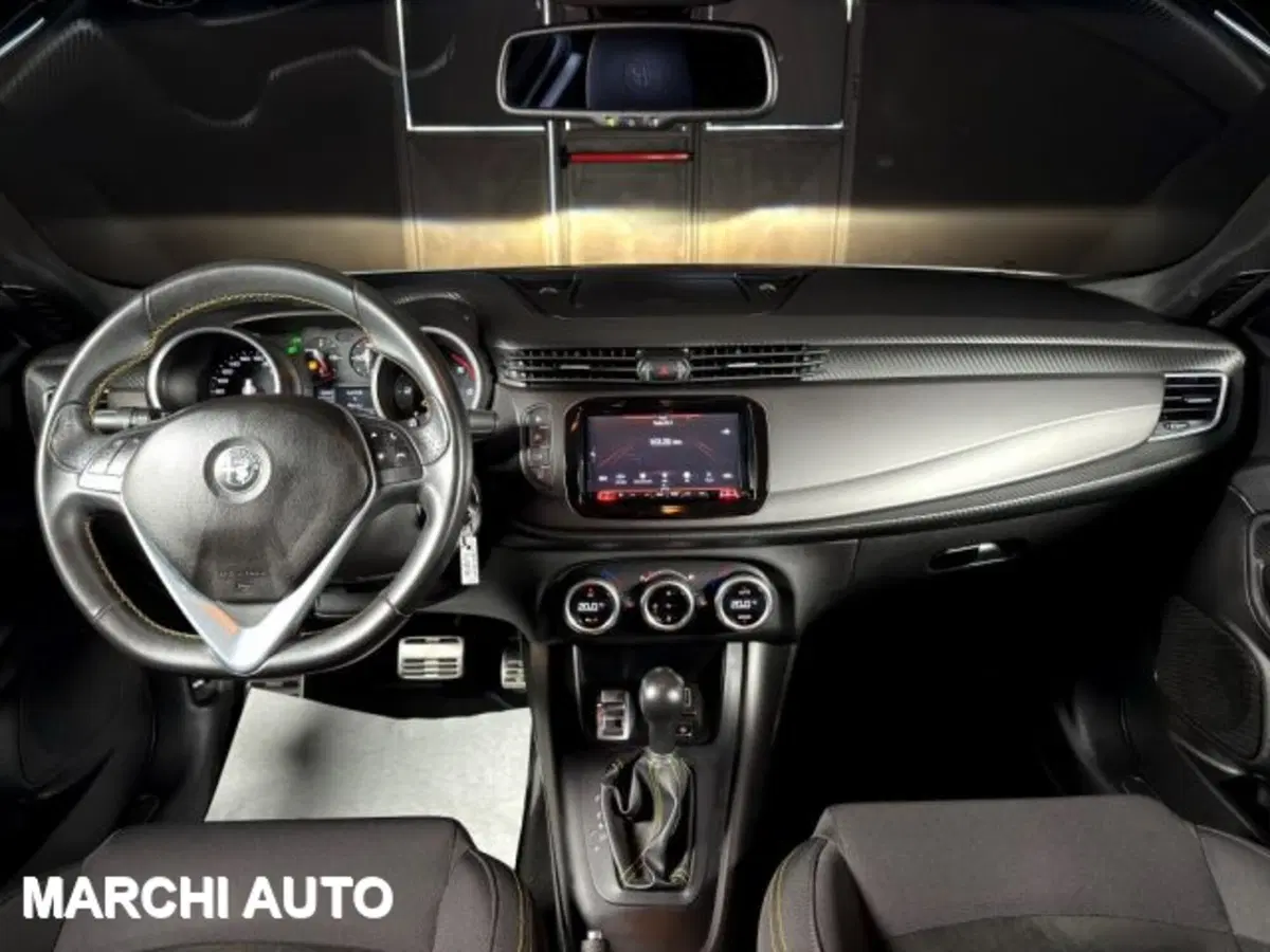 Alfa Romeo Giulietta usata a Perugia (12)