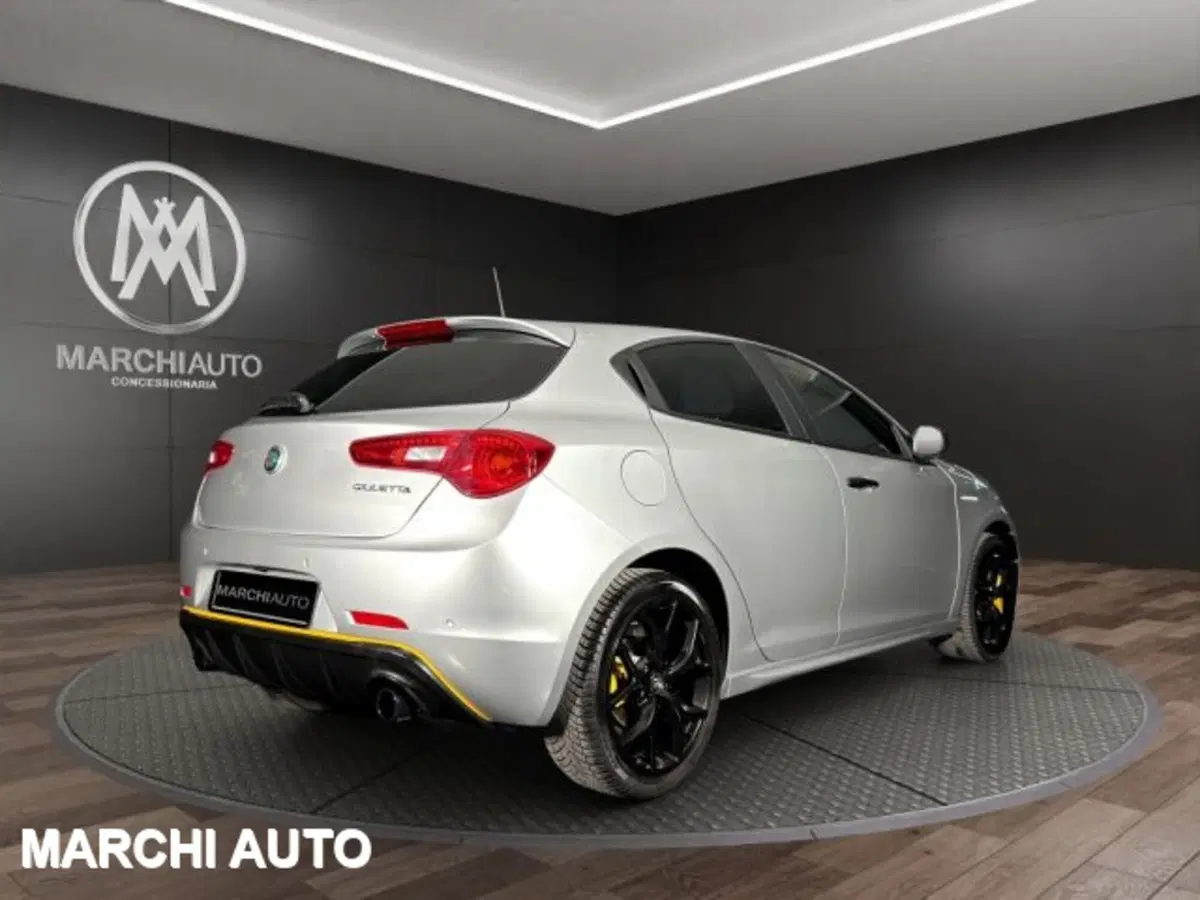 Alfa Romeo Giulietta usata a Perugia (5)