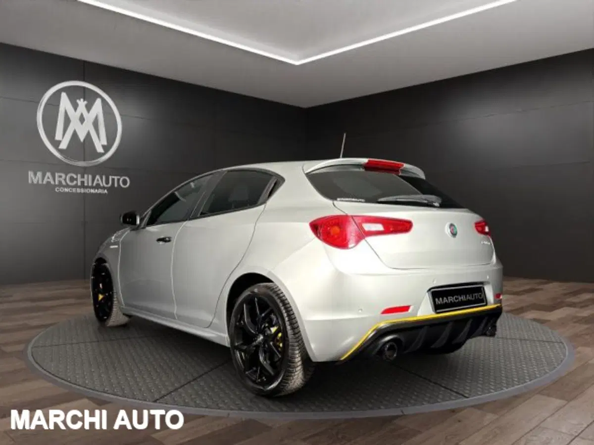 Alfa Romeo Giulietta usata a Perugia (7)