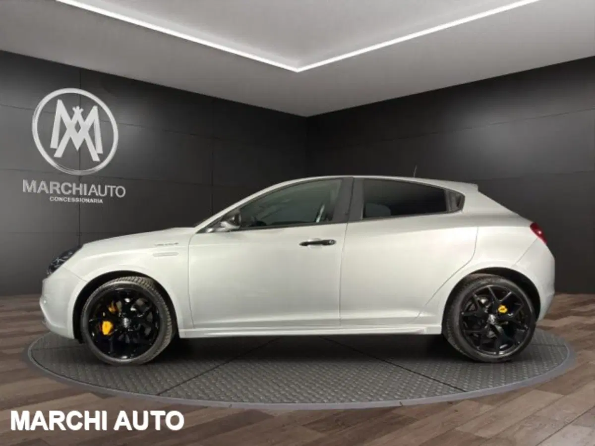 Alfa Romeo Giulietta usata a Perugia (8)
