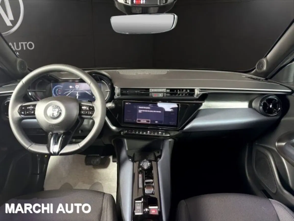 Alfa Romeo Junior nuova a Perugia (12)