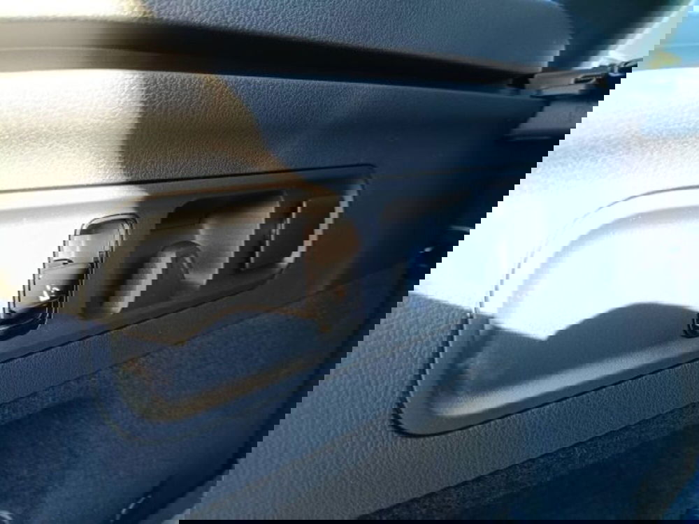 Mercedes-Benz GLC SUV nuova a Teramo (12)