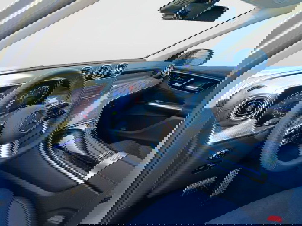 Mercedes-Benz GLC SUV nuova a Teramo (6)