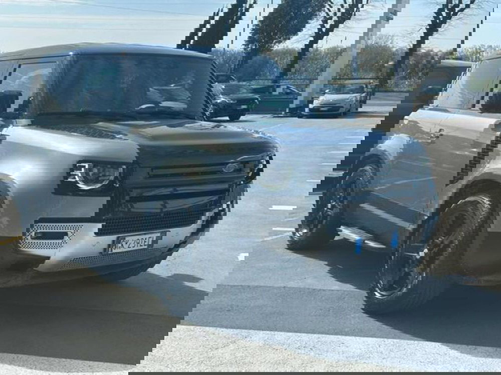 Land Rover Defender usata a Lucca