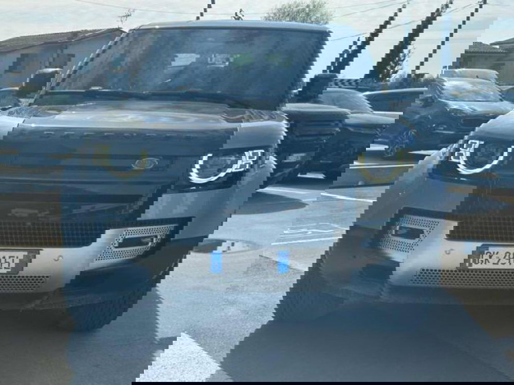 Land Rover Defender usata a Lucca (3)