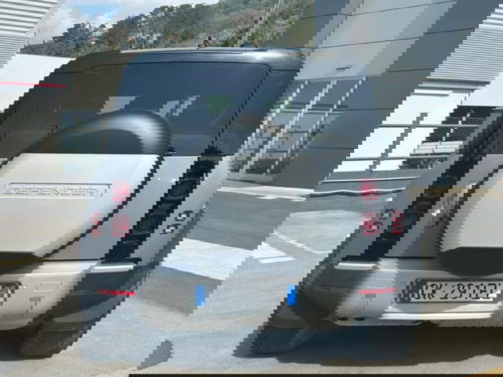 Land Rover Defender usata a Lucca (5)