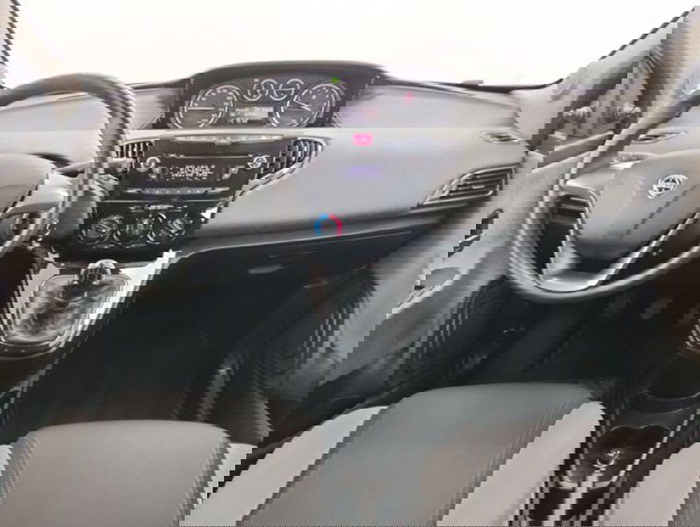 Lancia Ypsilon usata a Como (4)