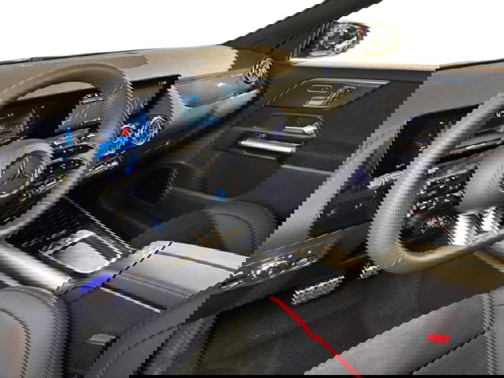 Mercedes-Benz GLA SUV nuova a Bologna (11)