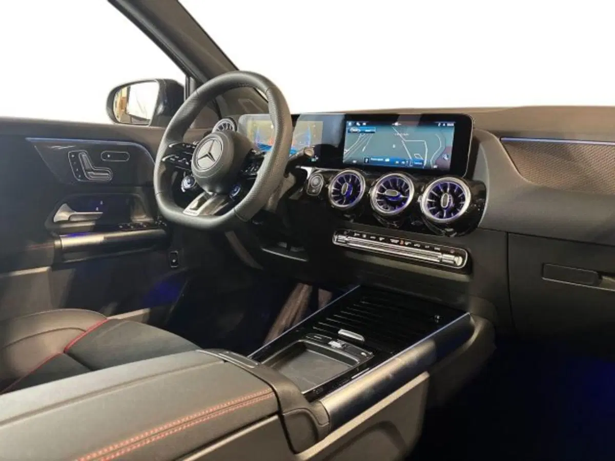 Mercedes-Benz GLA SUV nuova a Bologna (15)