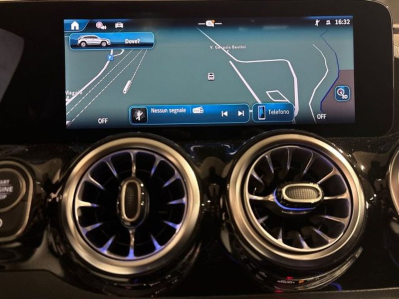 Mercedes-Benz GLA SUV nuova a Bologna (17)