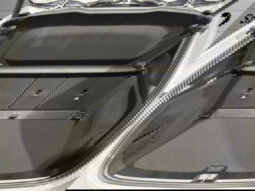 Mercedes-Benz GLA SUV nuova a Bologna (7)