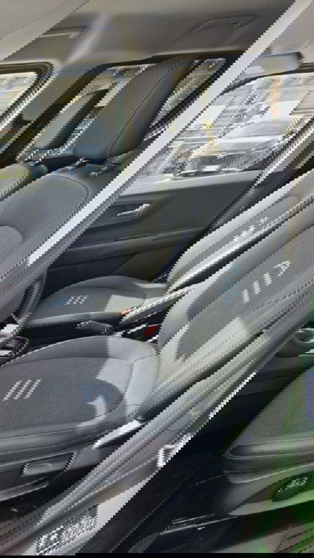 Ford Tourneo Courier usata a Lucca (16)