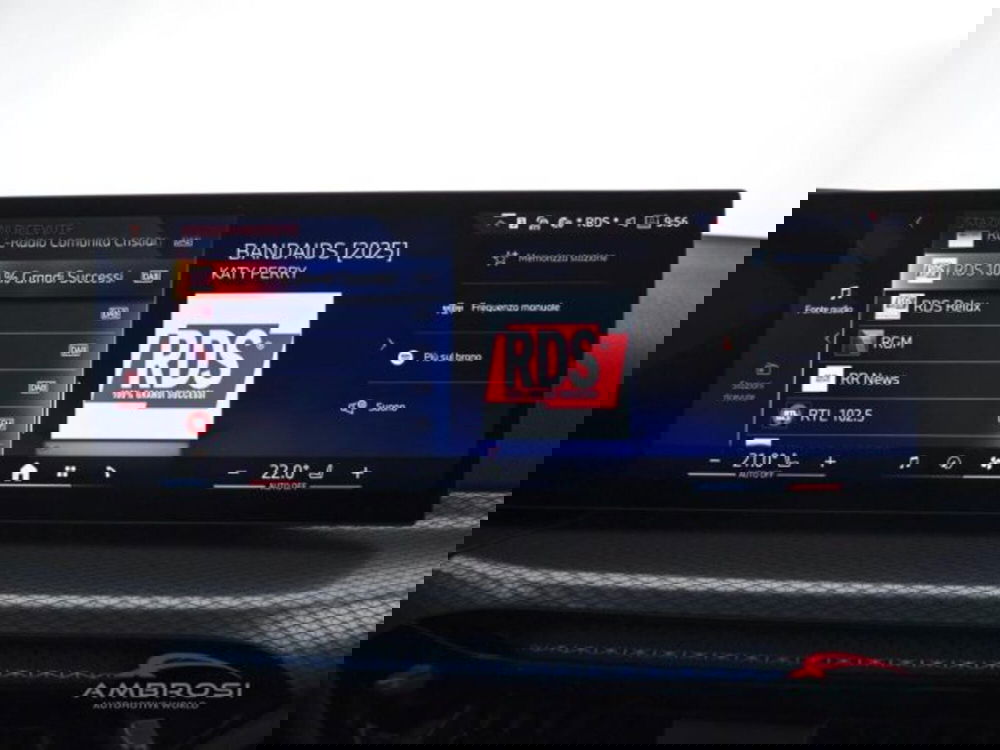 BMW i4 usata a Perugia (15)