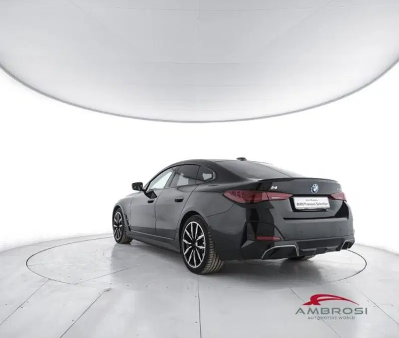 BMW i4 usata a Perugia (4)