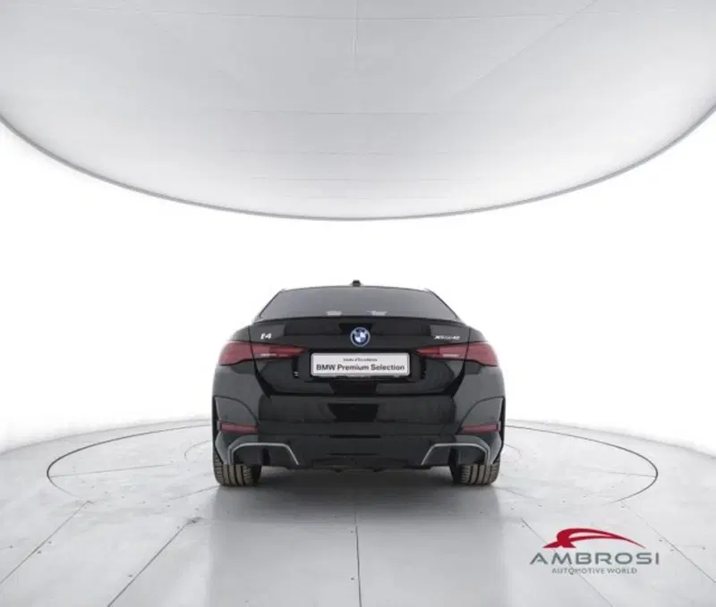 BMW i4 usata a Perugia (6)