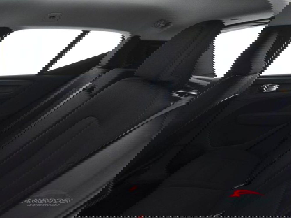 Volvo XC40 usata a Perugia (10)