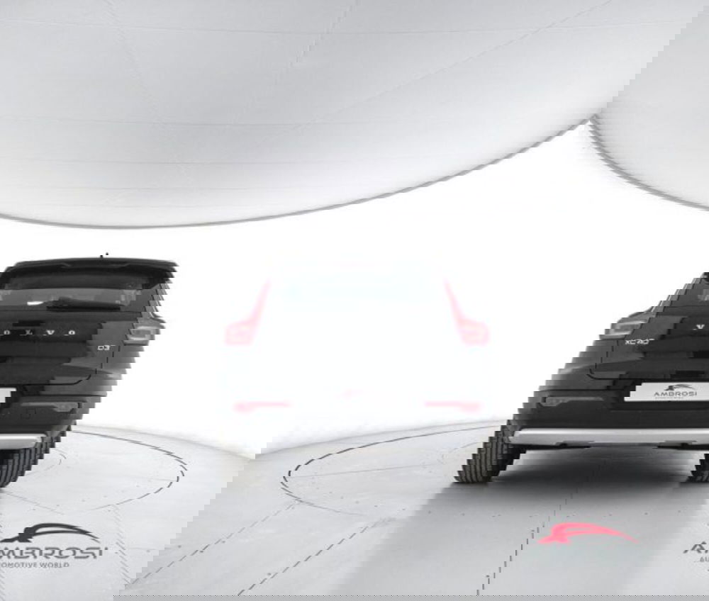 Volvo XC40 usata a Perugia (6)