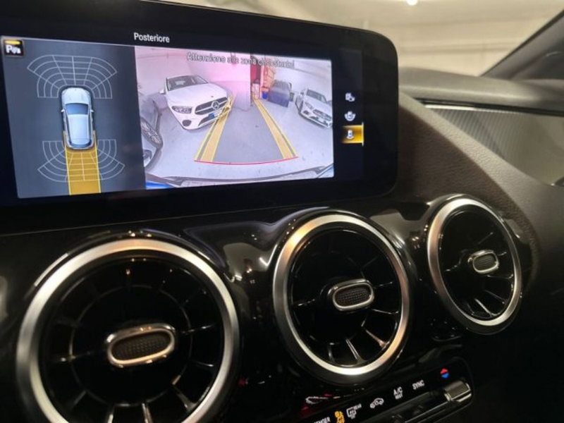 Mercedes-Benz GLA SUV usata a Avellino (14)