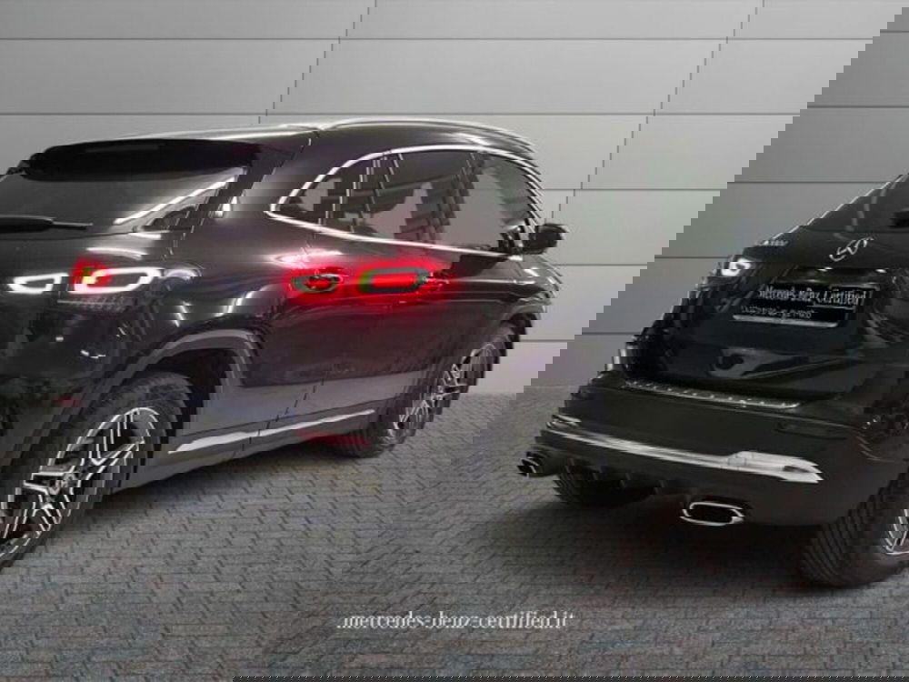 Mercedes-Benz GLA SUV nuova a Avellino (2)