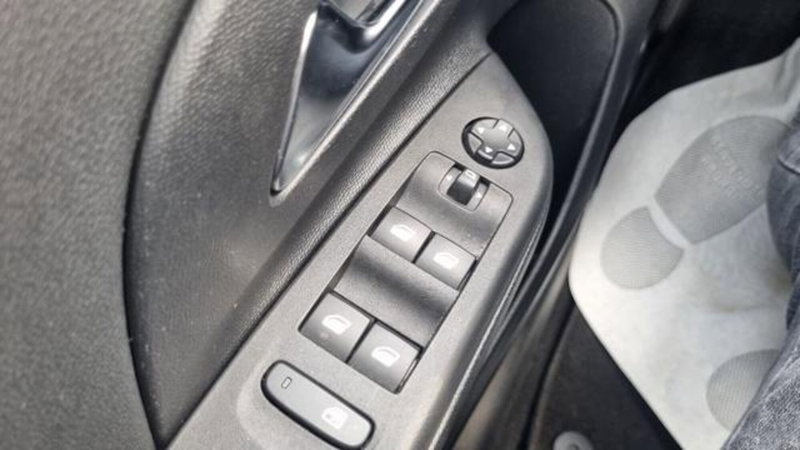 Opel Corsa usata a Savona (13)