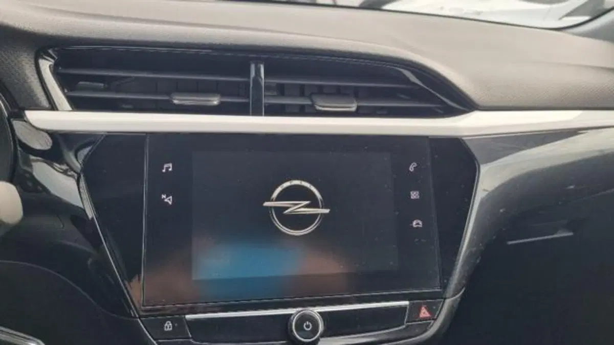 Opel Corsa usata a Savona (7)
