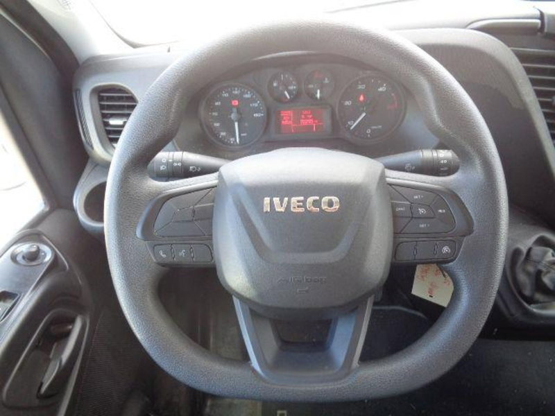 Iveco Daily Furgone usata a Brescia (9)