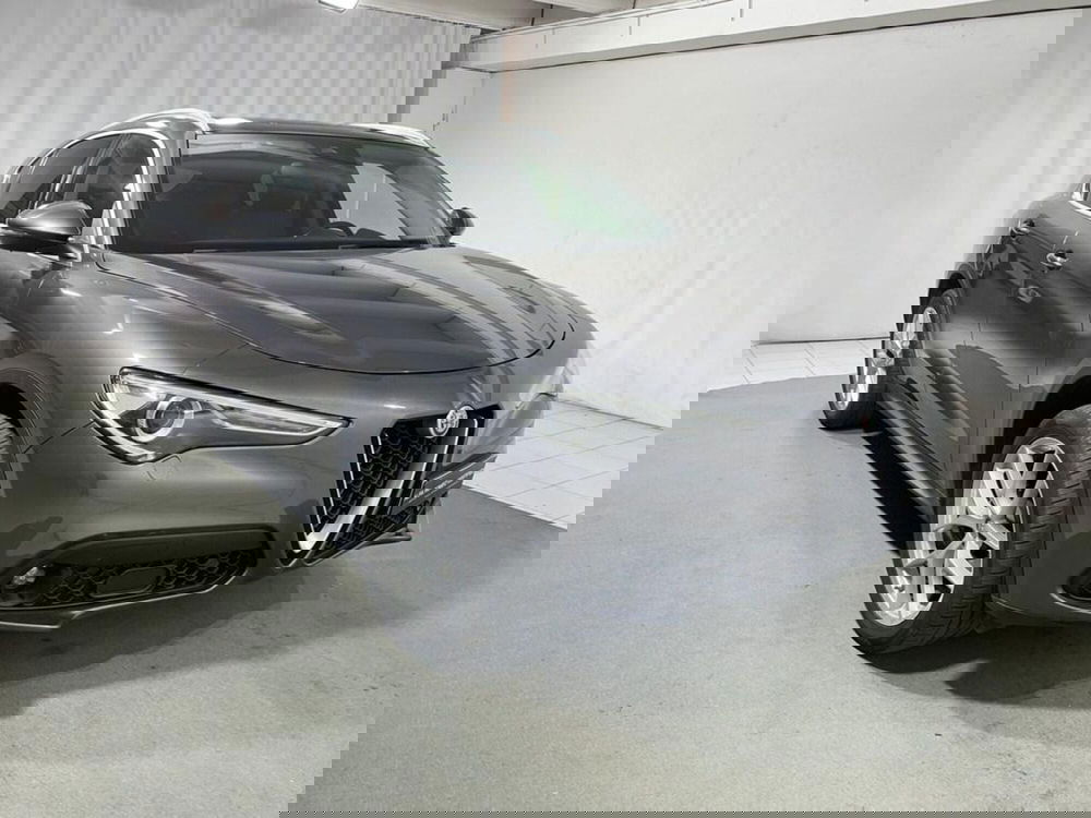 Alfa Romeo Stelvio usata a Sondrio (7)