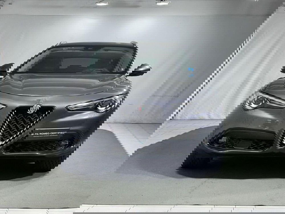 Alfa Romeo Stelvio usata a Sondrio (8)