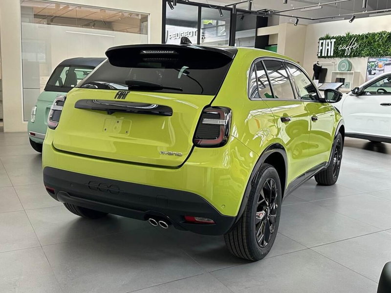 Fiat 600 nuova a Sondrio (4)