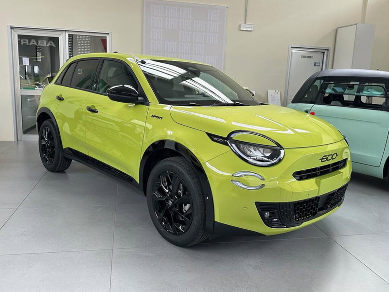 Fiat 600 nuova a Sondrio (6)